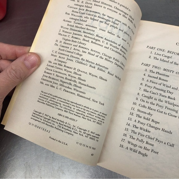 Misty of Chincoteague by: Marguerite Henry, paperback book - Picture 2 of 5